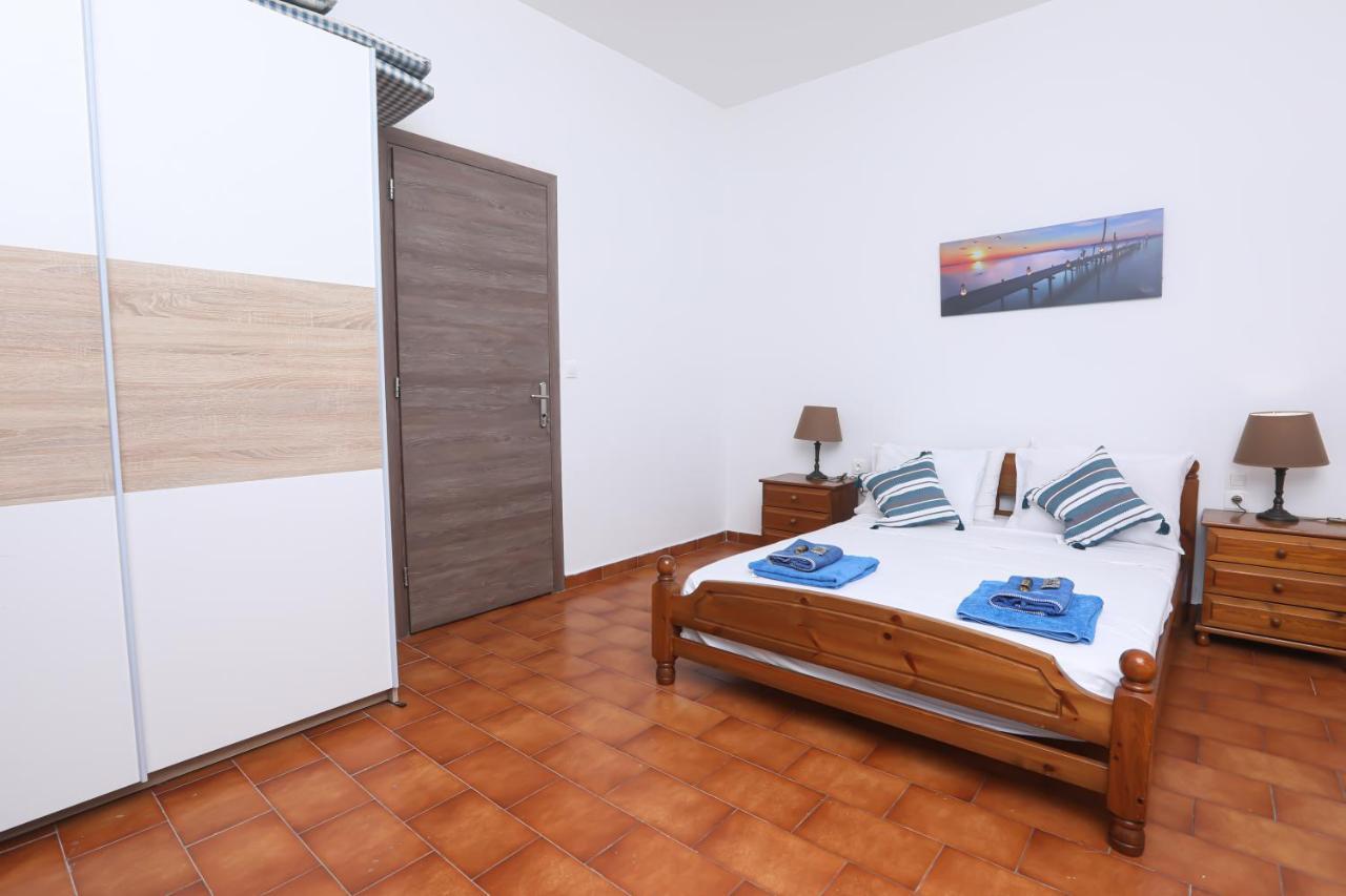 Corfu Seaside - Private Garden Retreat Appartement *