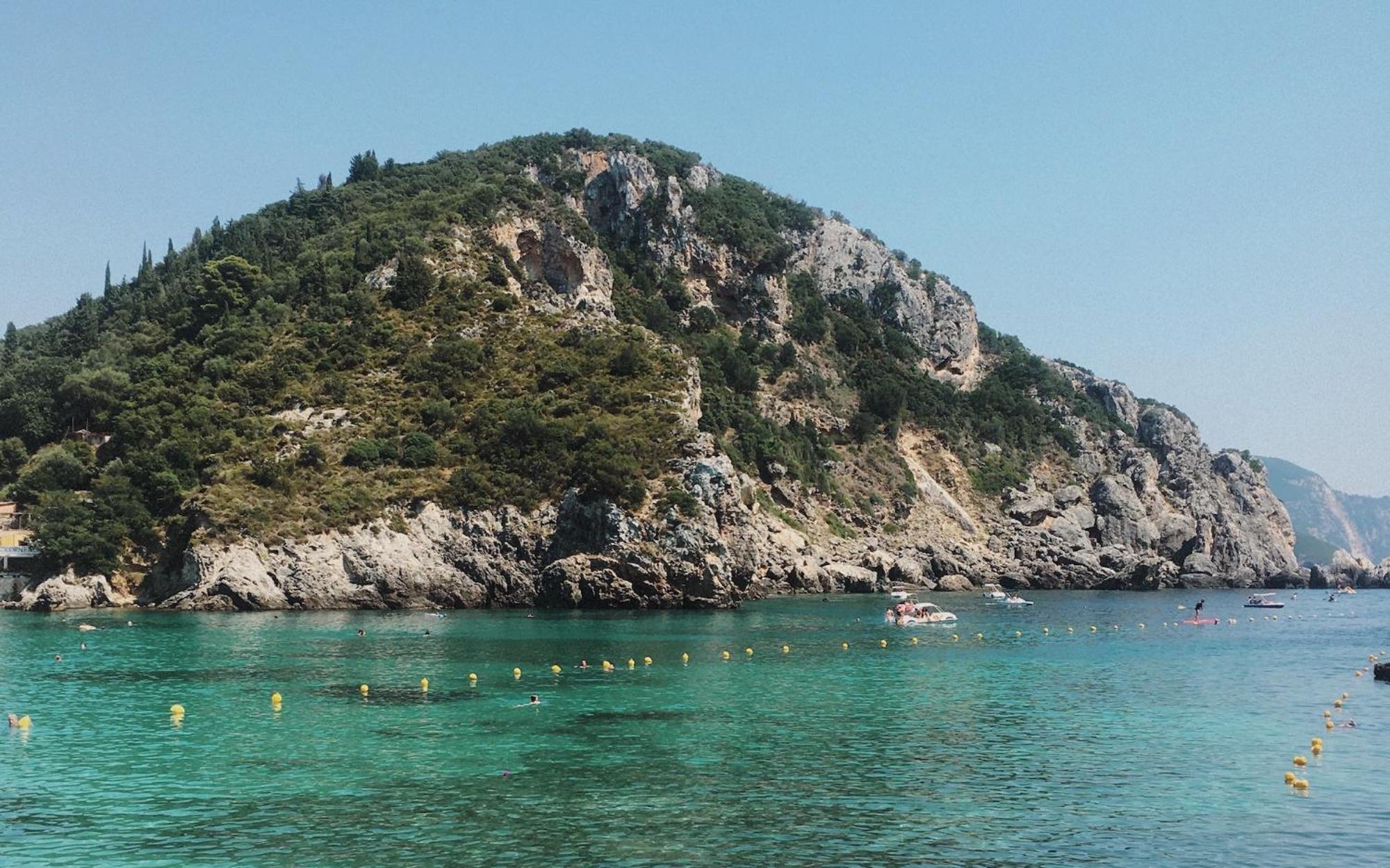 Corfu Seaside - Private Garden Retreat Gouvia